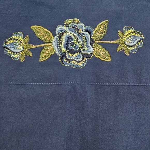 #380 Bonworth Button  Up Royal Blue Embroidered Top- Size: Large (Petites) - Picture 5 of 9